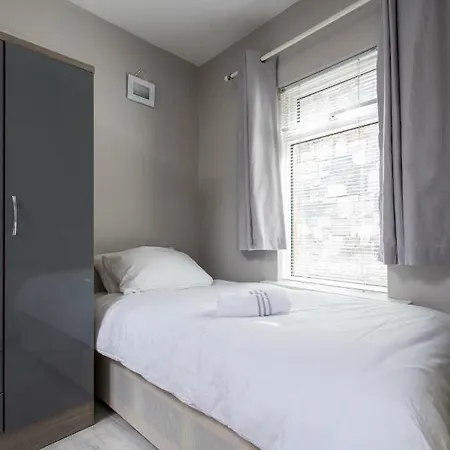 Apartment South City *